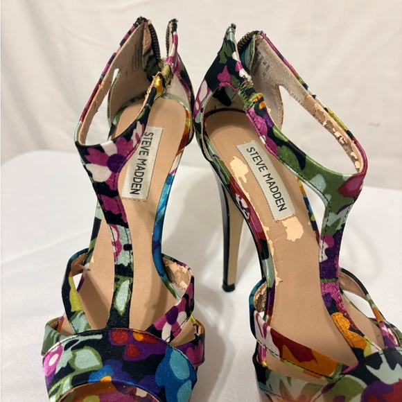 Steve Madden Shoes - Steve Madden Multicolor Floral Heels